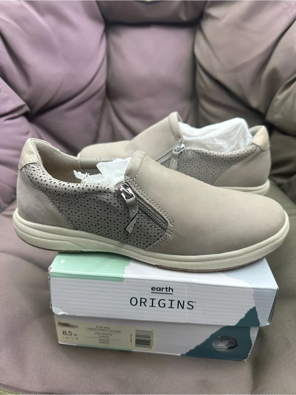Earth Origins Women's Taupe Slip-On Zip Casual Shoe size 8.5 wide women’s